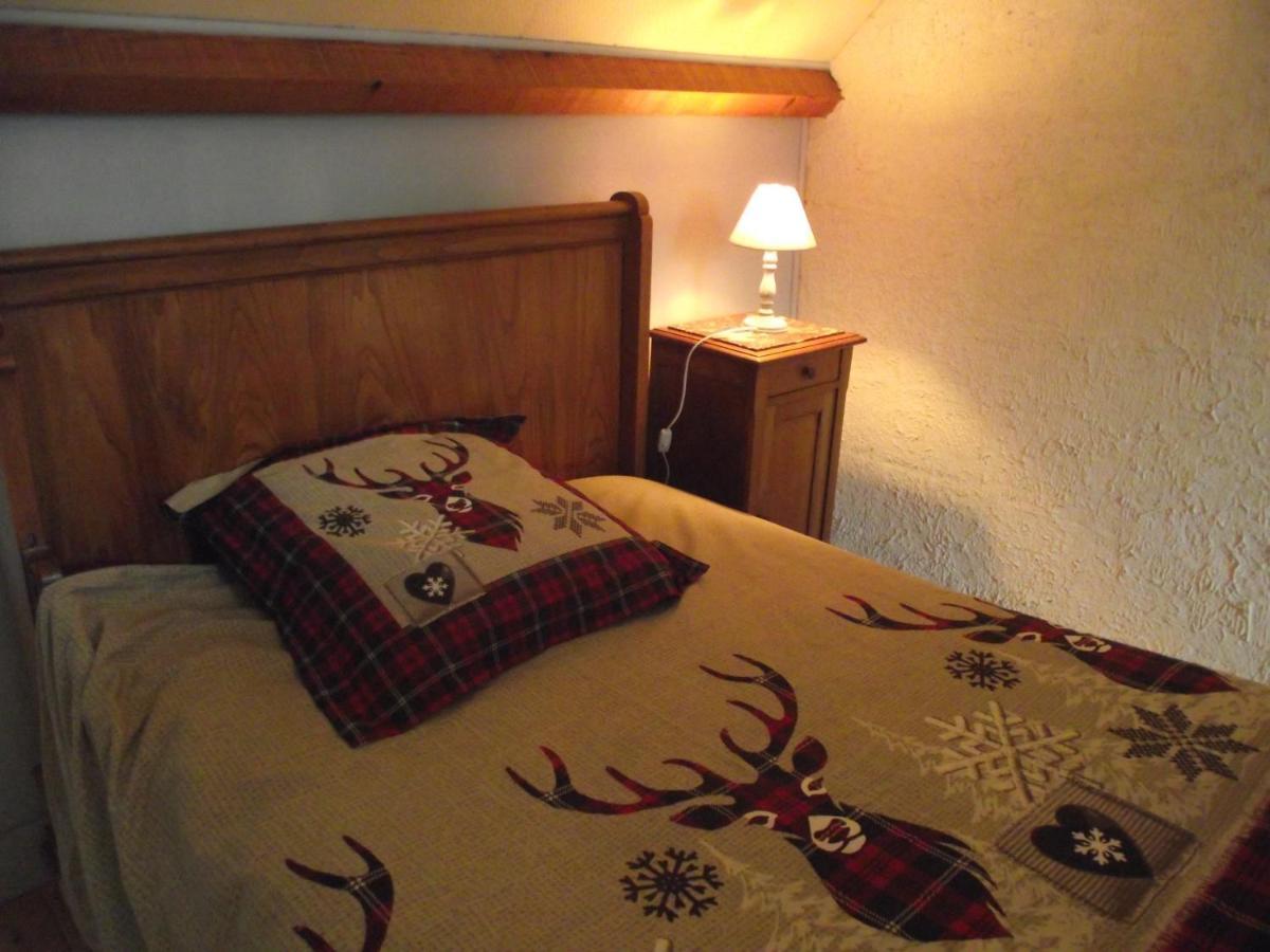 Chambres Du Gres Rouge De Beauval Exteriör bild