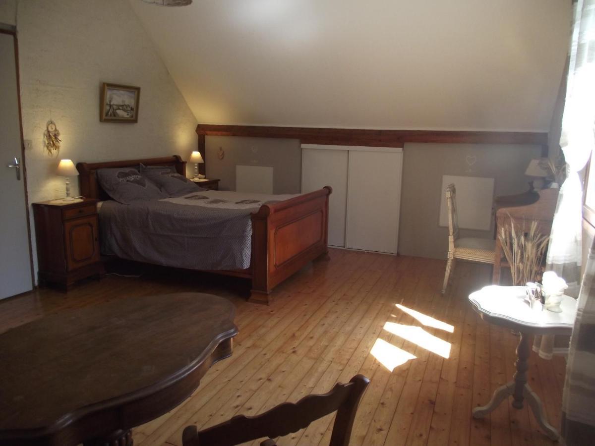 Chambres Du Gres Rouge De Beauval Exteriör bild